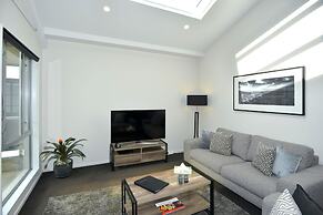 Southwark Hotel & Apartments