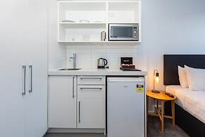 Southwark Hotel & Apartments