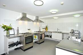 Southwark Hotel & Apartments