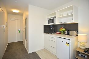 Southwark Hotel & Apartments