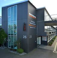 Southwark Hotel & Apartments