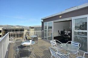 Southwark Hotel & Apartments