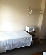 Airport Lodge