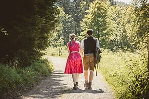 Relais & Châteaux Gut Steinbach Hotel und Chalets