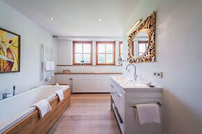 Relais & Châteaux Gut Steinbach Hotel und Chalets