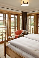 Relais & Châteaux Gut Steinbach Hotel und Chalets