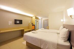 Prom Ratchada Hotel