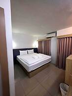 Prom Ratchada Hotel