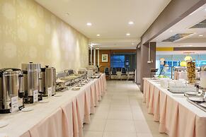 Prom Ratchada Hotel