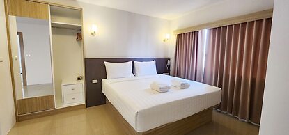 Prom Ratchada Hotel