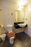 Prom Ratchada Hotel