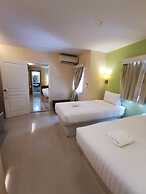 Prom Ratchada Hotel