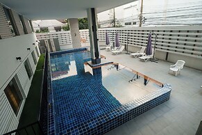 Prom Ratchada Hotel
