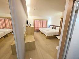 Prom Ratchada Hotel