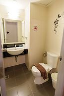 Prom Ratchada Hotel