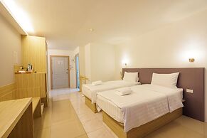 Prom Ratchada Hotel