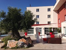 Kyriad Perpignan Sud