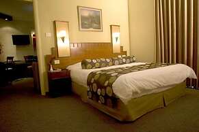 Royal Court Hotel