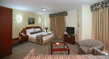 Royal Court Hotel
