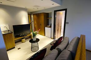Royal Court Hotel