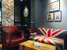 Royal Court Hotel