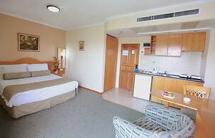 Royal Court Hotel