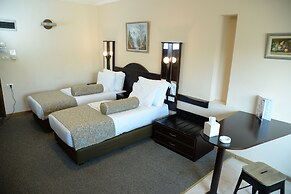 Royal Court Hotel