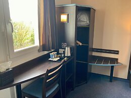 Kyriad Dol de Bretagne