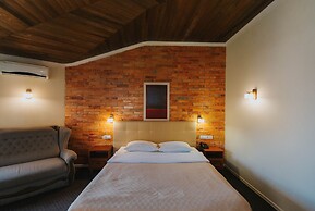 Geneva Park Hotel