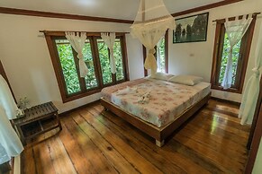Baan Khao Sok Resort