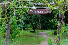 Baan Khao Sok Resort