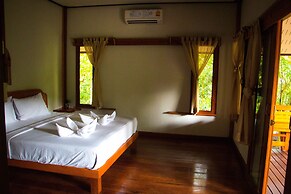 Baan Khao Sok Resort