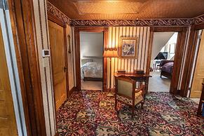 South Broadway Manor