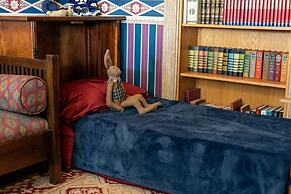 South Broadway Manor