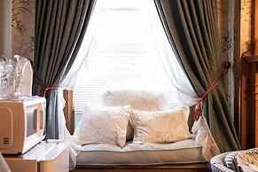 South Broadway Manor