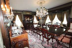 South Broadway Manor