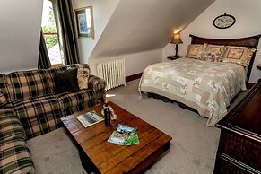 South Broadway Manor