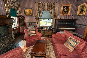 South Broadway Manor