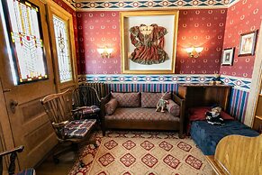 South Broadway Manor