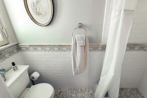 South Broadway Manor