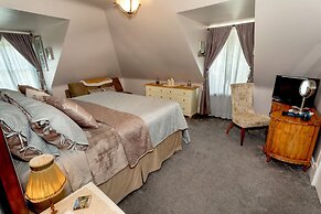 South Broadway Manor