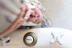 South Broadway Manor