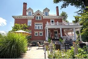 South Broadway Manor