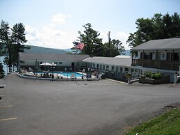 Lake 'N Pines Motel