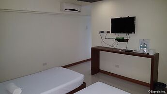 Palawan Palm Suites