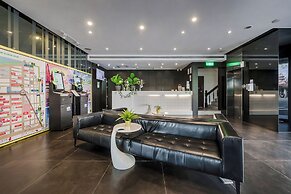 CHECK inn Express Kaohsiung Love River