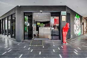 CHECK inn Express Kaohsiung Love River