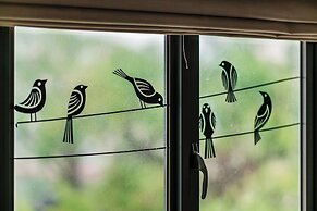 CHECK inn Express Kaohsiung Love River