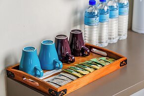 CHECK inn Express Kaohsiung Love River