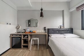 CHECK inn Express Kaohsiung Love River